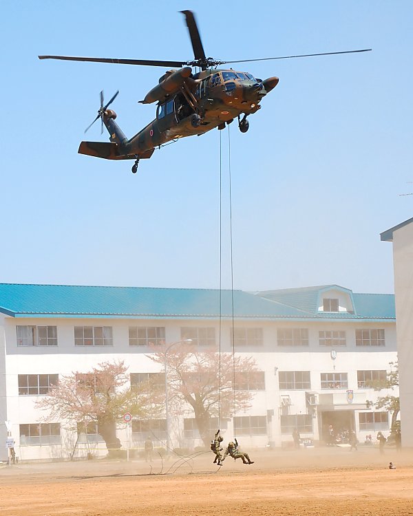 2010年4月25日　陸上自衛隊高田駐屯地創設60周年記念行