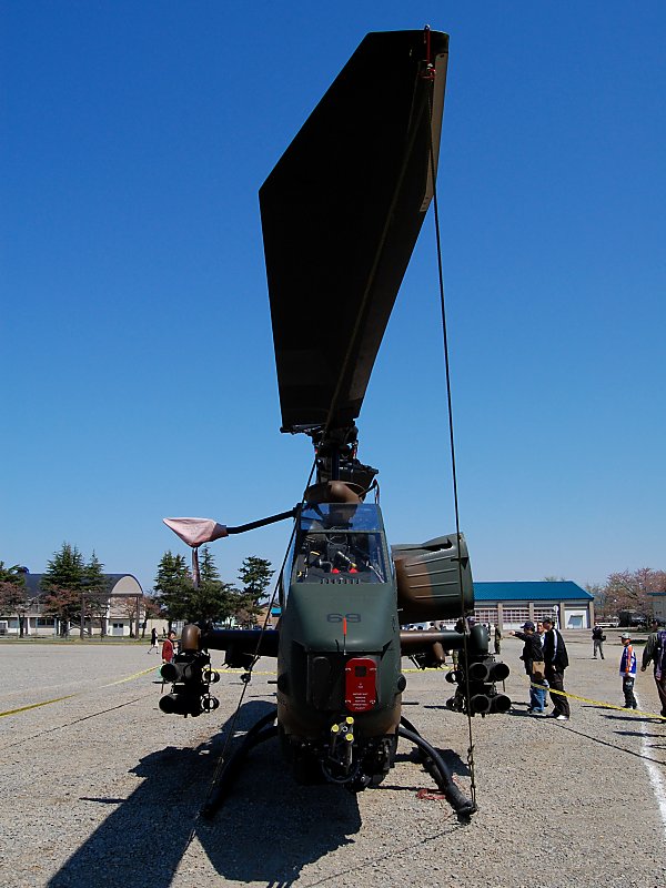 AH-1S 対戦車ヘリコプター