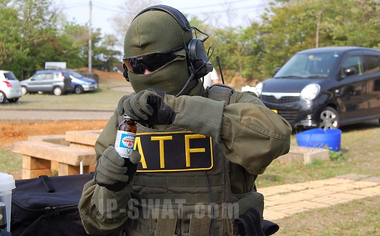 ATF（アルコール・タバコ・火器及び爆発物取締局）SWAT装備