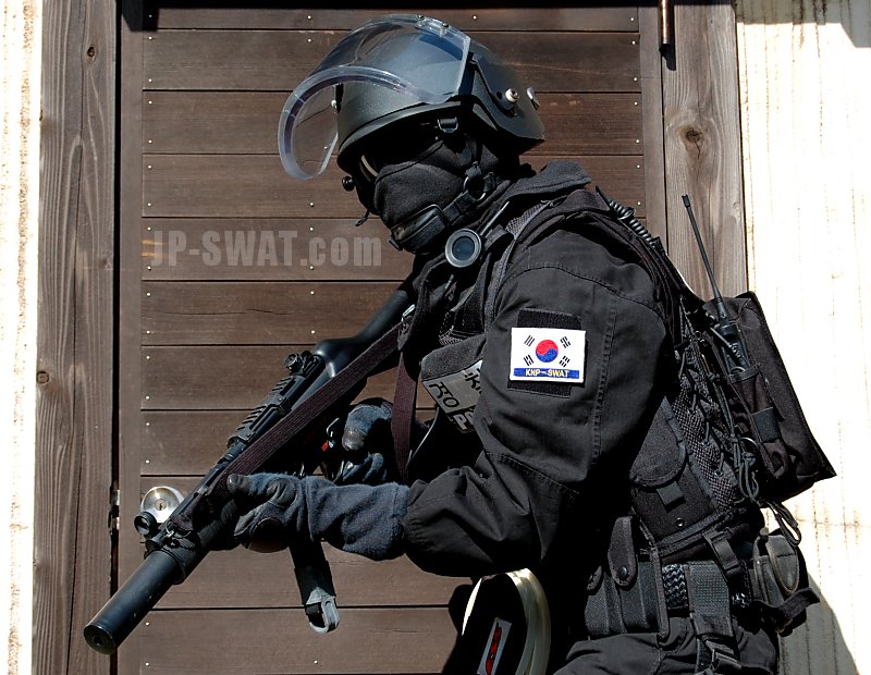 韓国警察SWAT装備