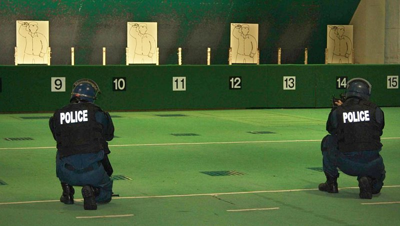 新潟県警察　銃器対策部隊の実弾射撃訓練を公開